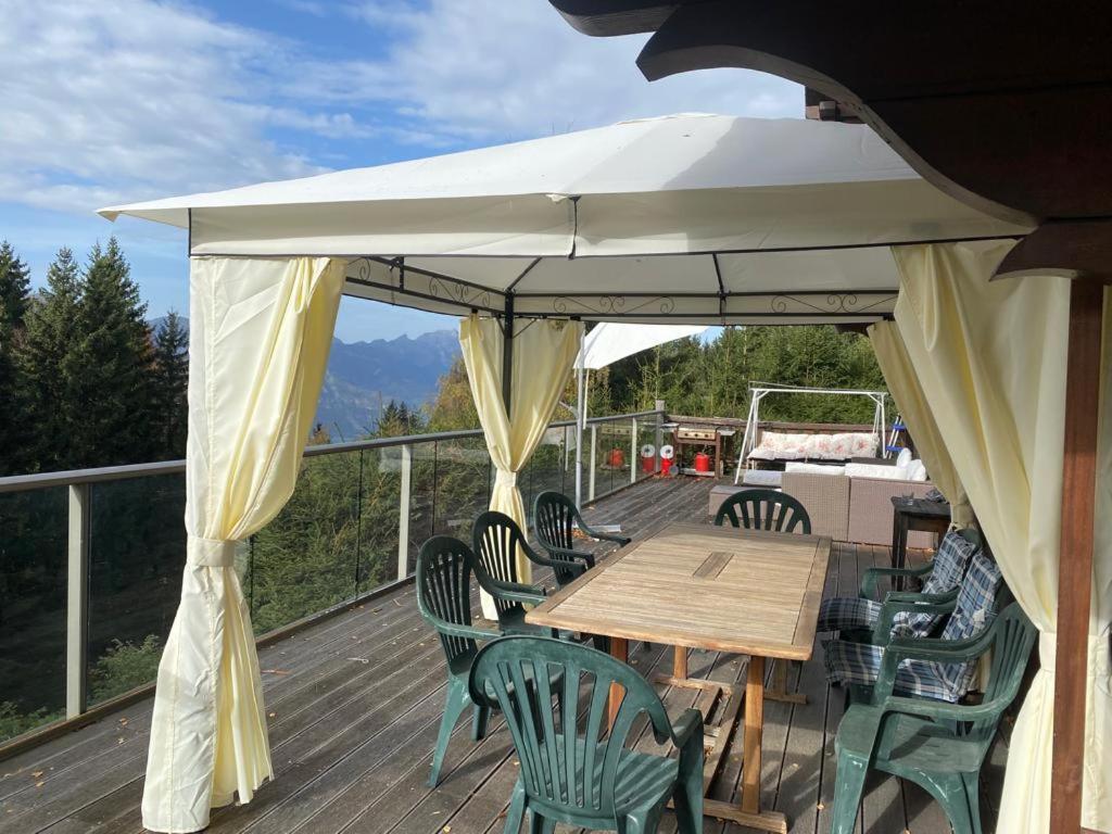 Chalet Traditionnel Avec Jacuzzi Exterieur Bex Εξωτερικό φωτογραφία